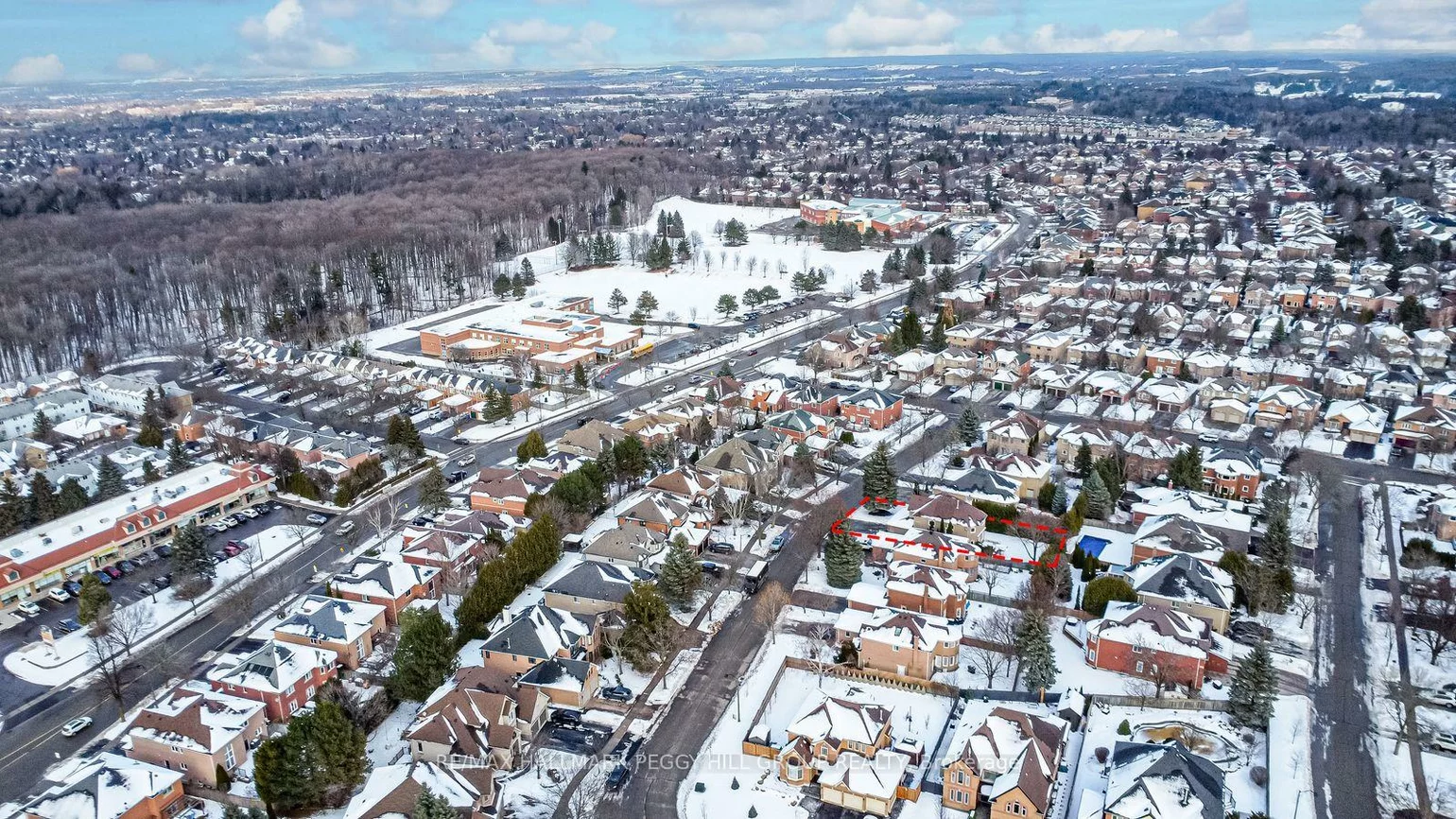 15, Charing, Aurora Highlands, Aurora