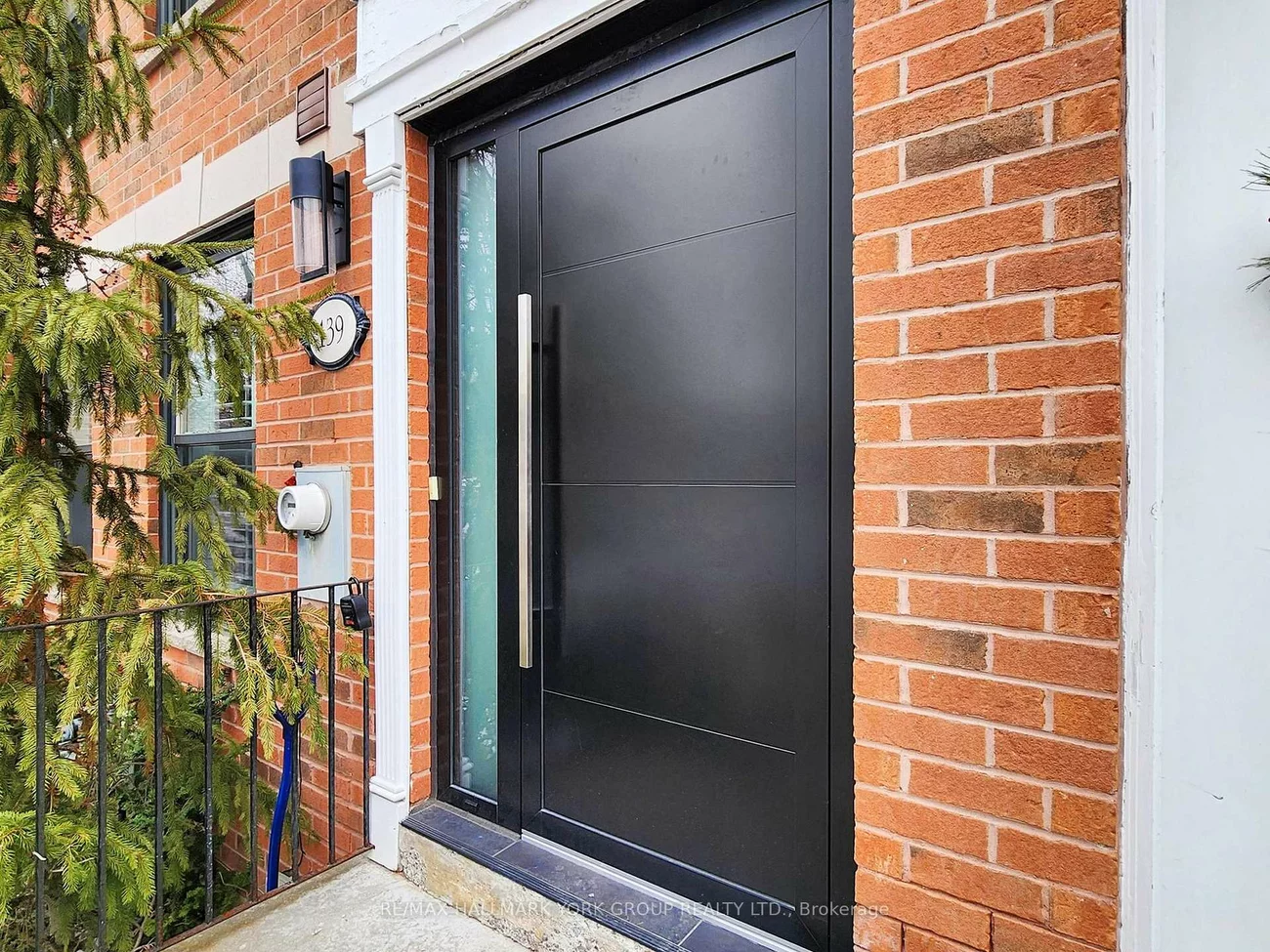 139, John West, Bayview Wellington, Aurora