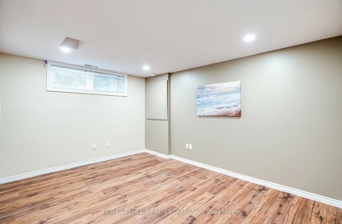 1, Willis, Aurora Highlands, Aurora