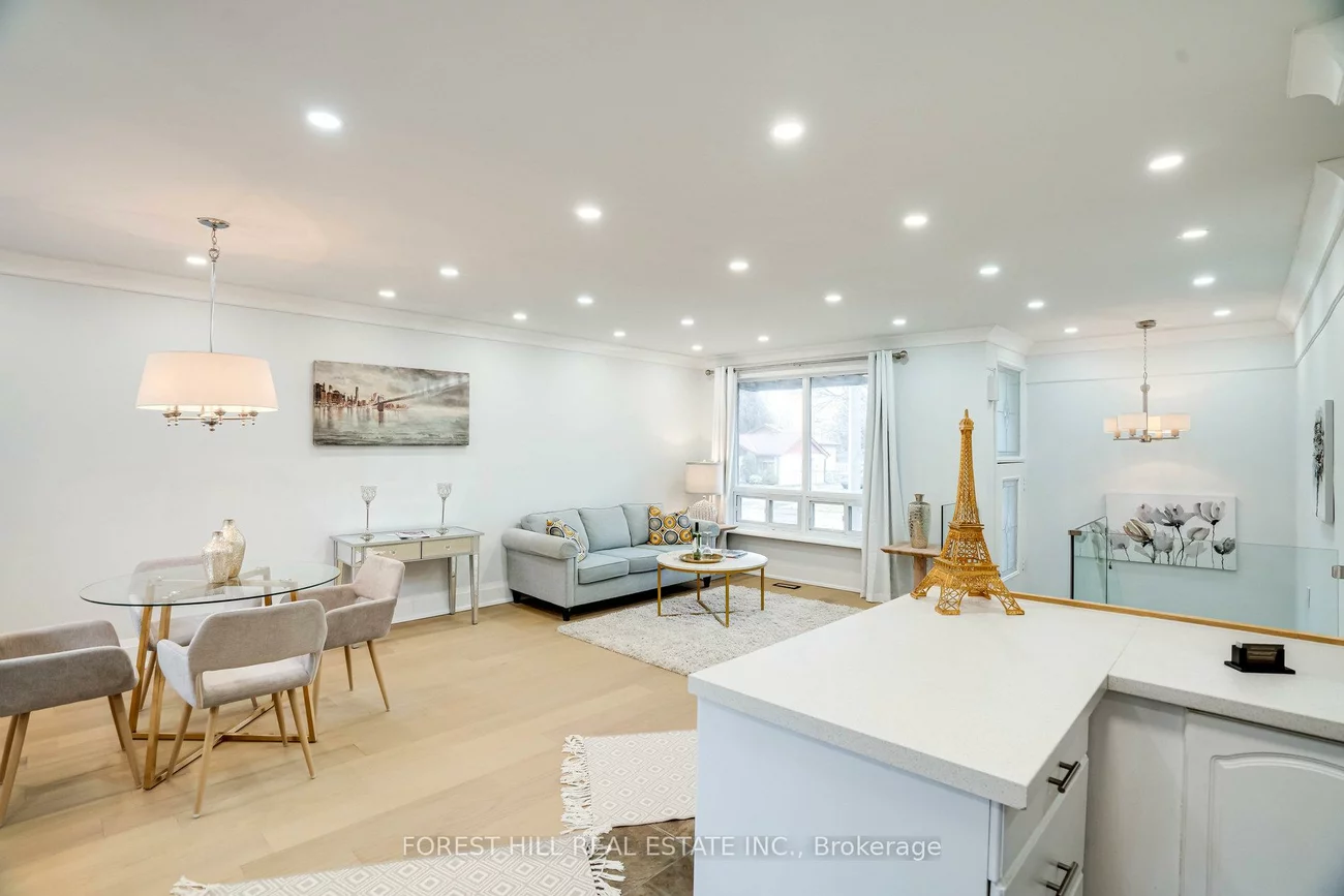 1, Willis, Aurora Highlands, Aurora