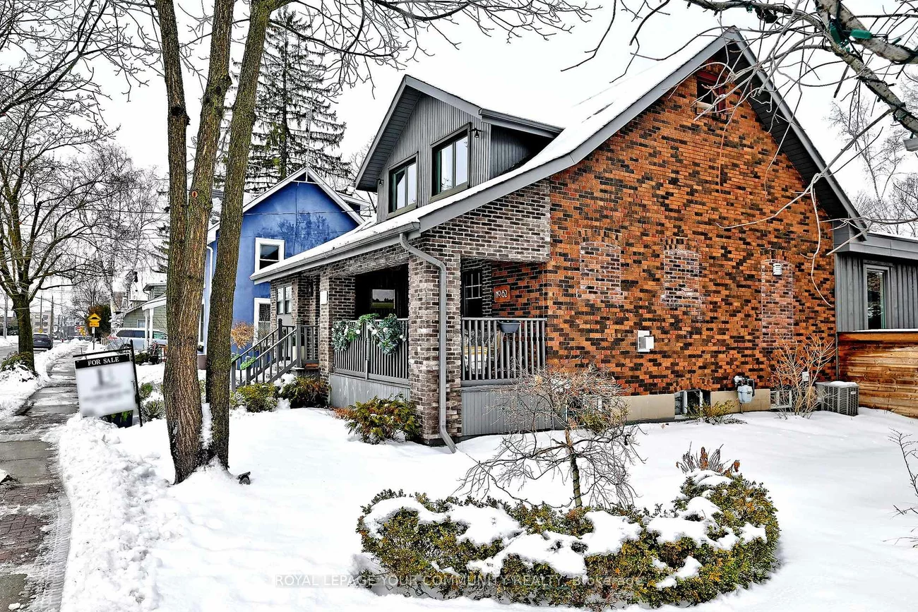 82, Centre, Aurora Village, Aurora