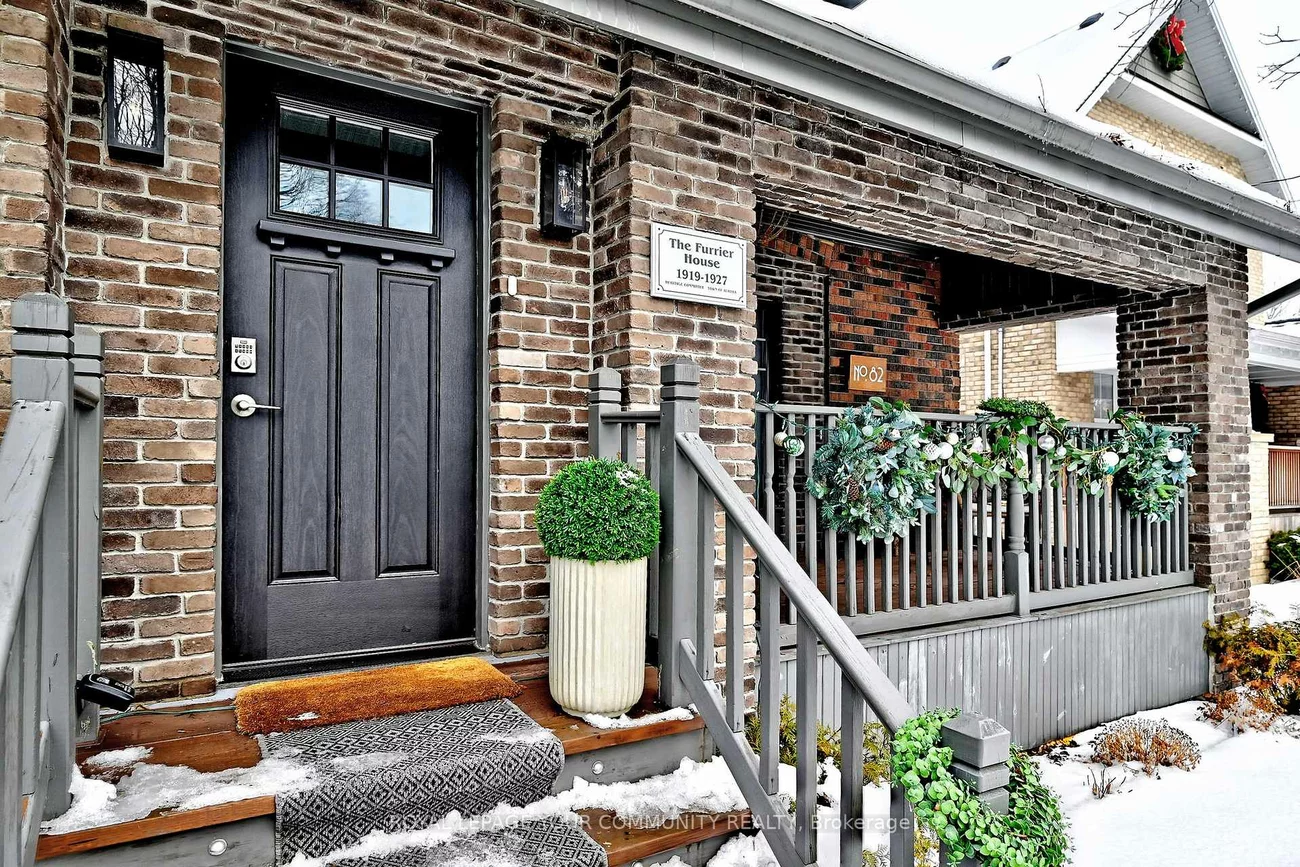 82, Centre, Aurora Village, Aurora