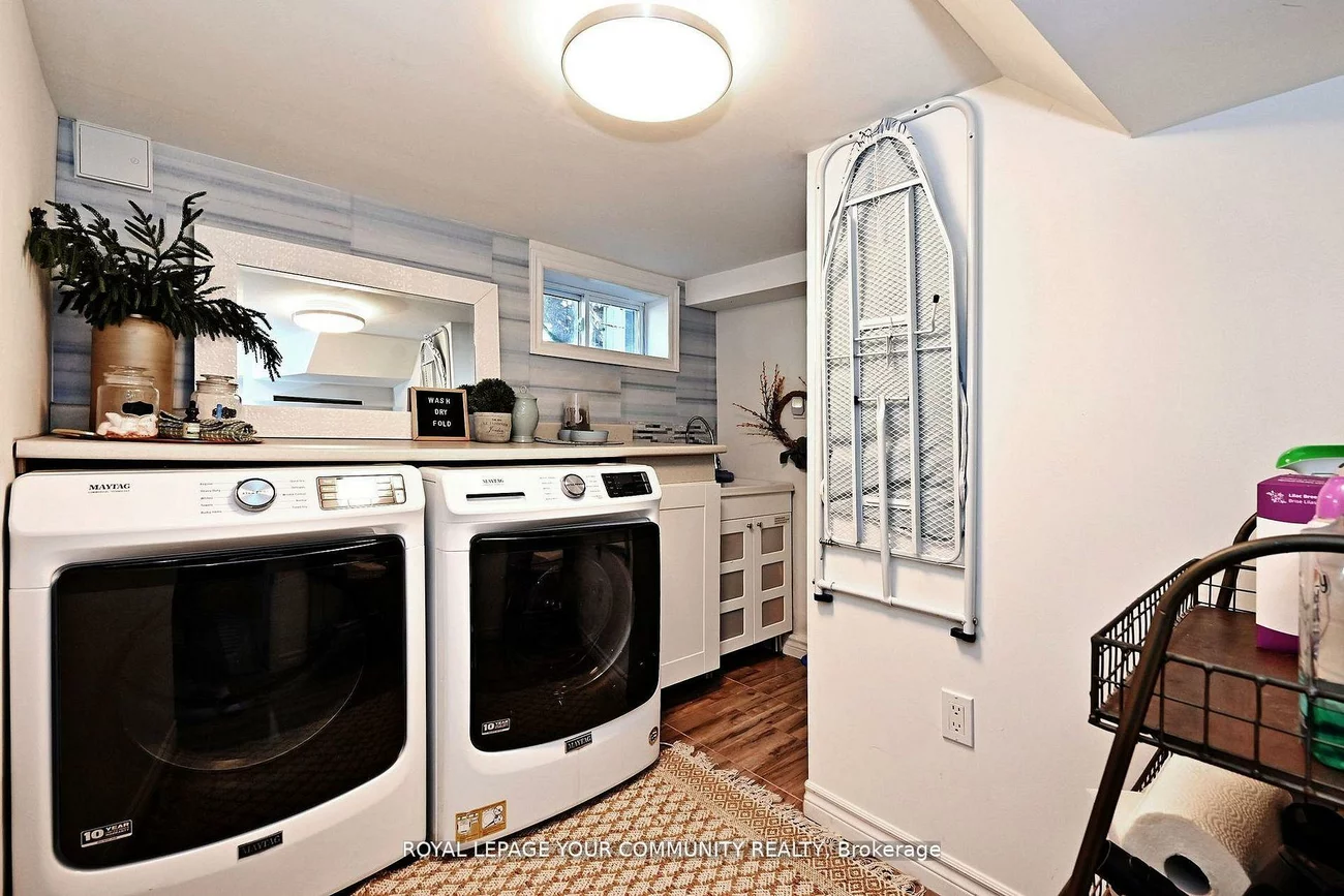 82, Centre, Aurora Village, Aurora