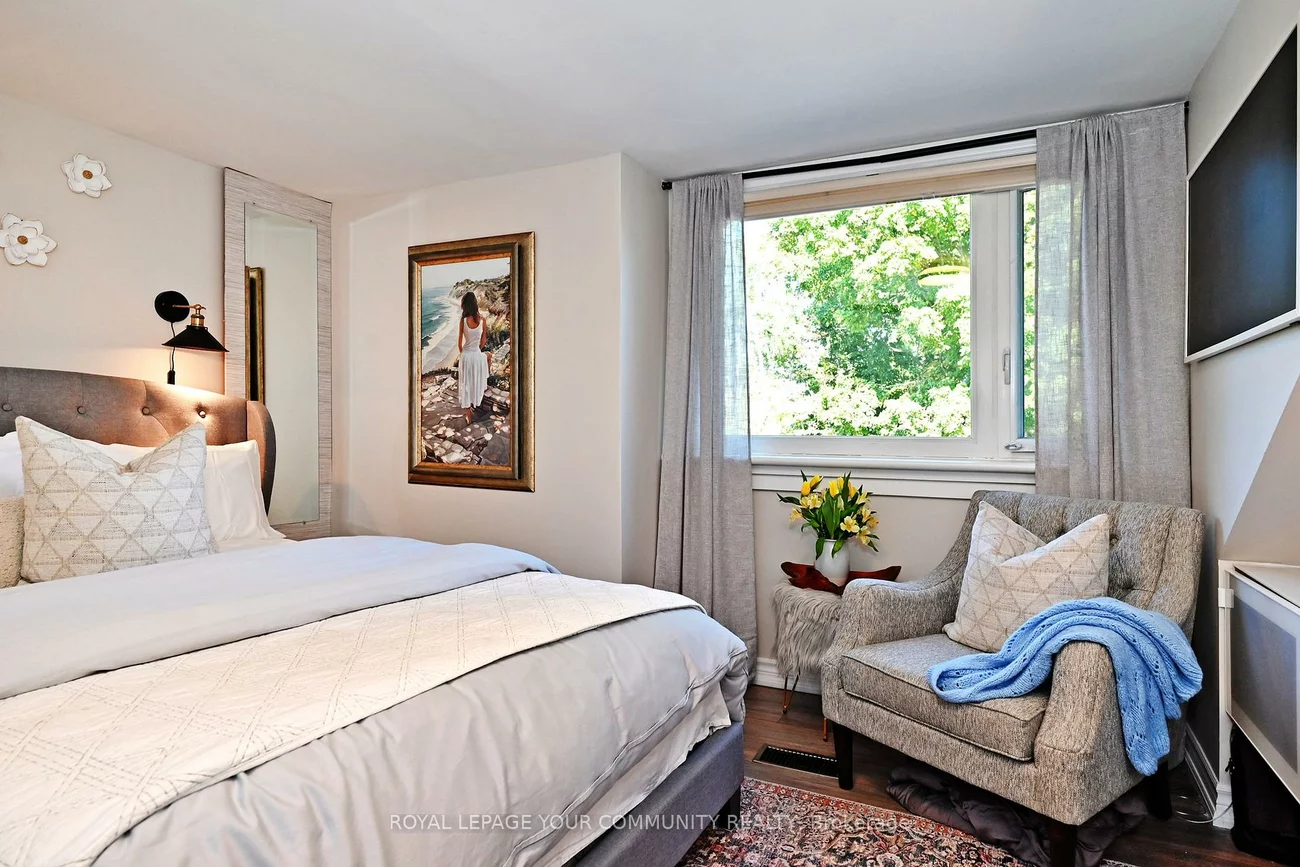 82, Centre, Aurora Village, Aurora