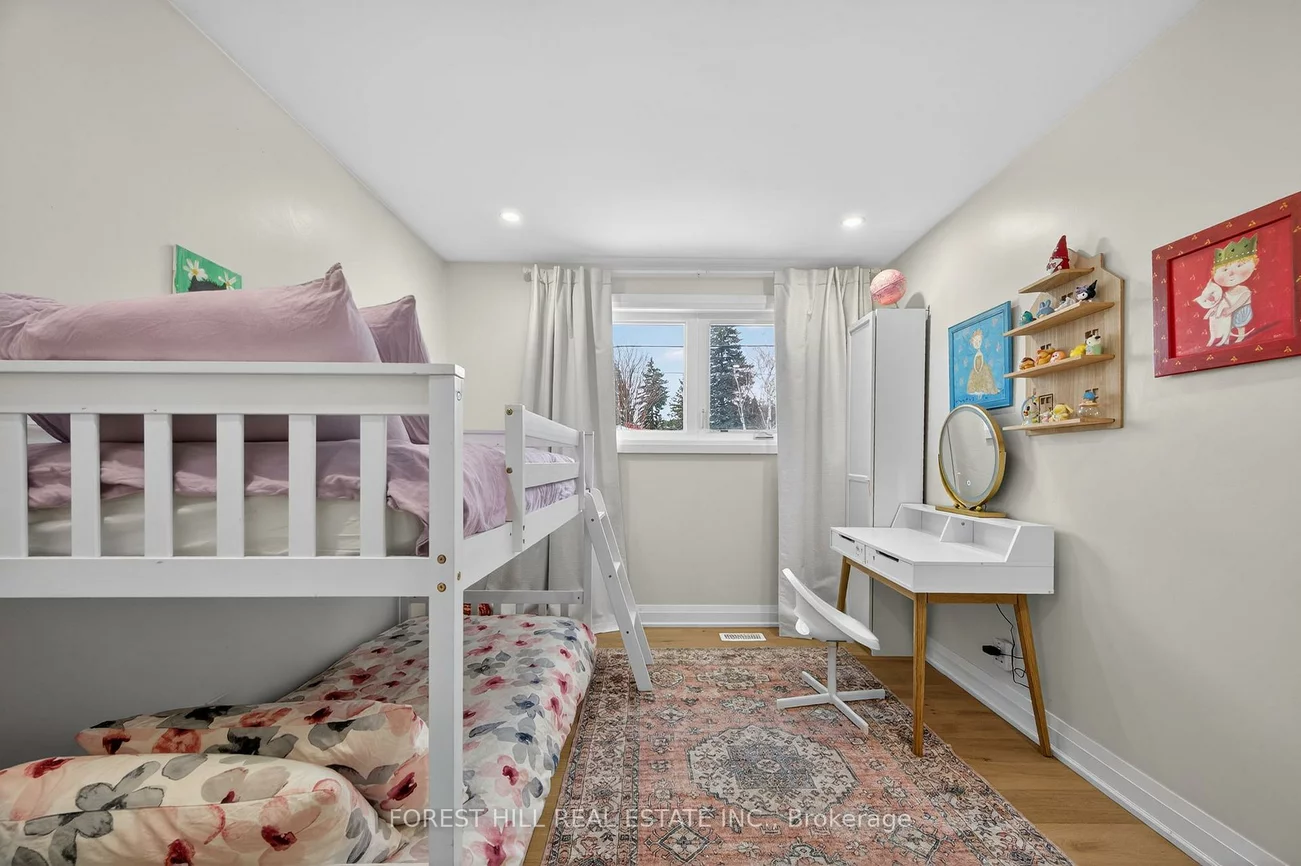 4, Holman, Aurora Highlands, Aurora