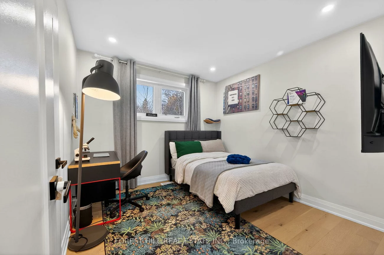 4, Holman, Aurora Highlands, Aurora