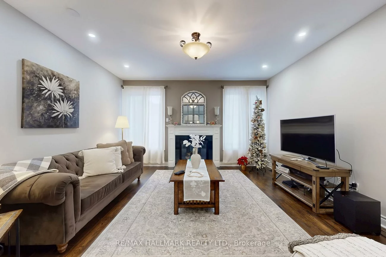 192, Tonner, Bayview Northeast, Aurora