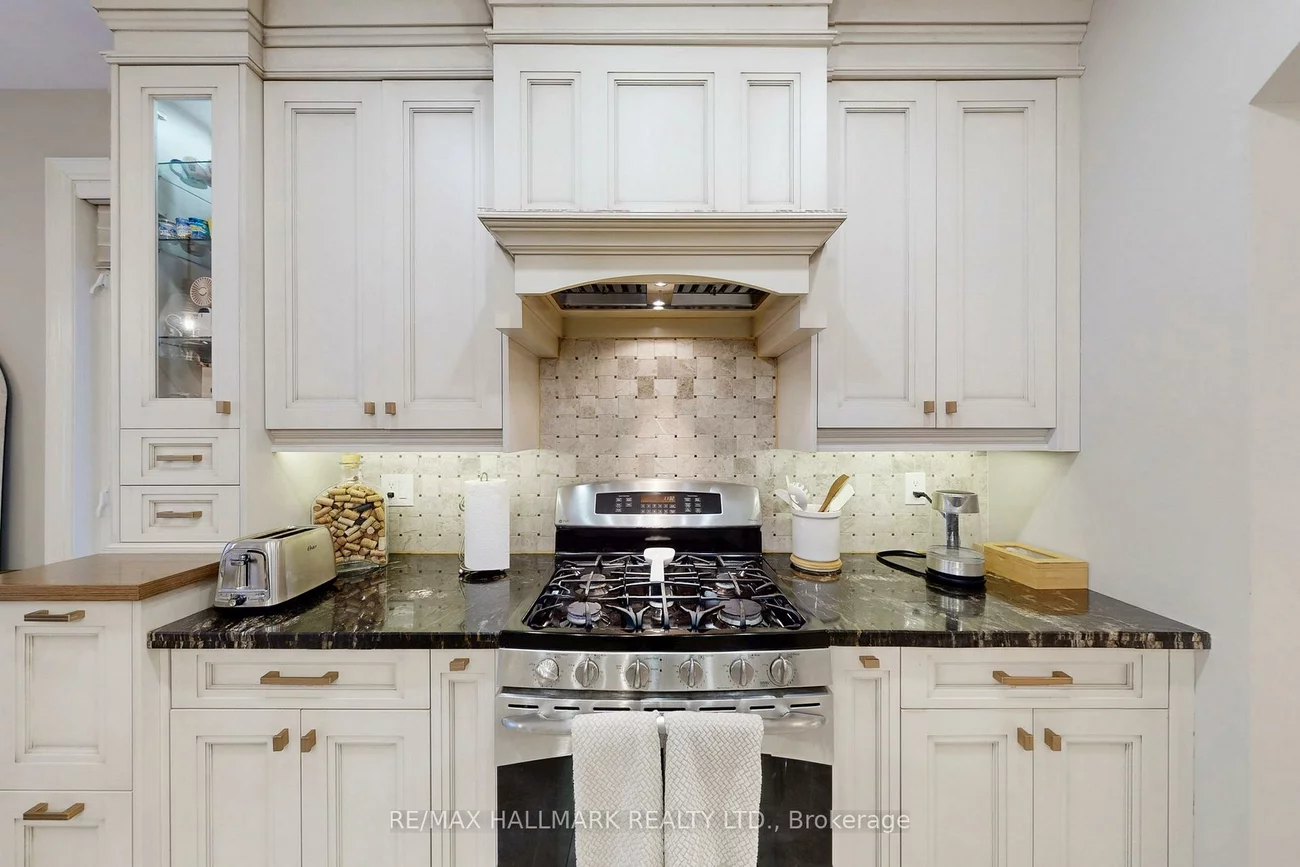 192, Tonner, Bayview Northeast, Aurora