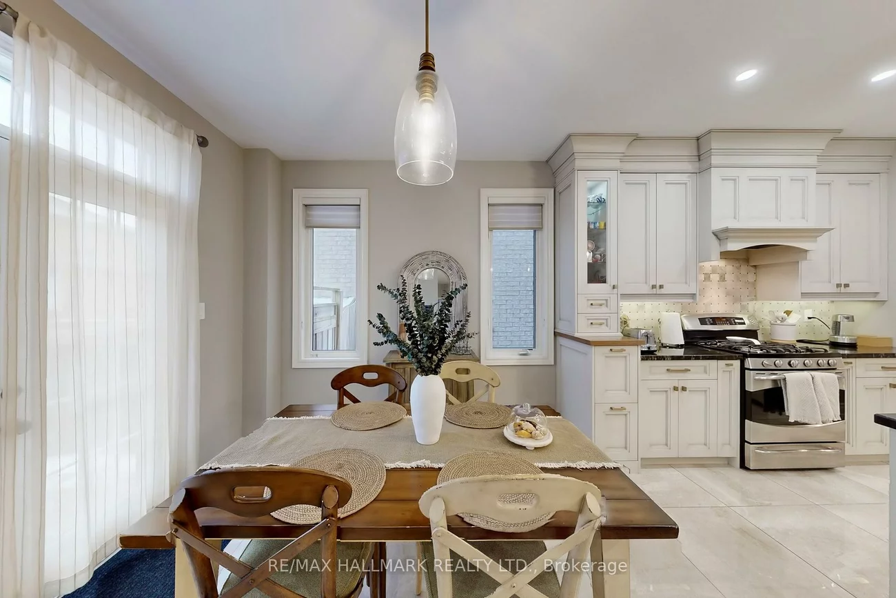 192, Tonner, Bayview Northeast, Aurora