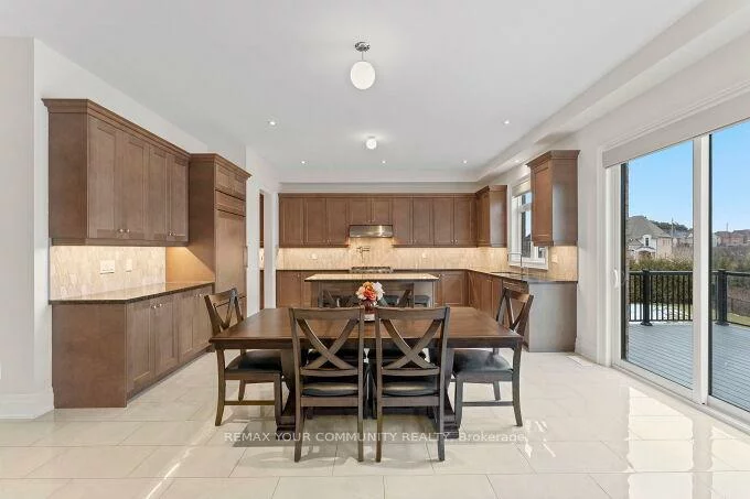 95, Strawbridge Farm, Aurora Grove, Aurora