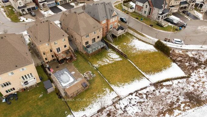 95, Strawbridge Farm, Aurora Grove, Aurora