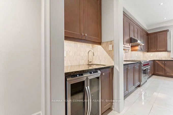 95, Strawbridge Farm, Aurora Grove, Aurora