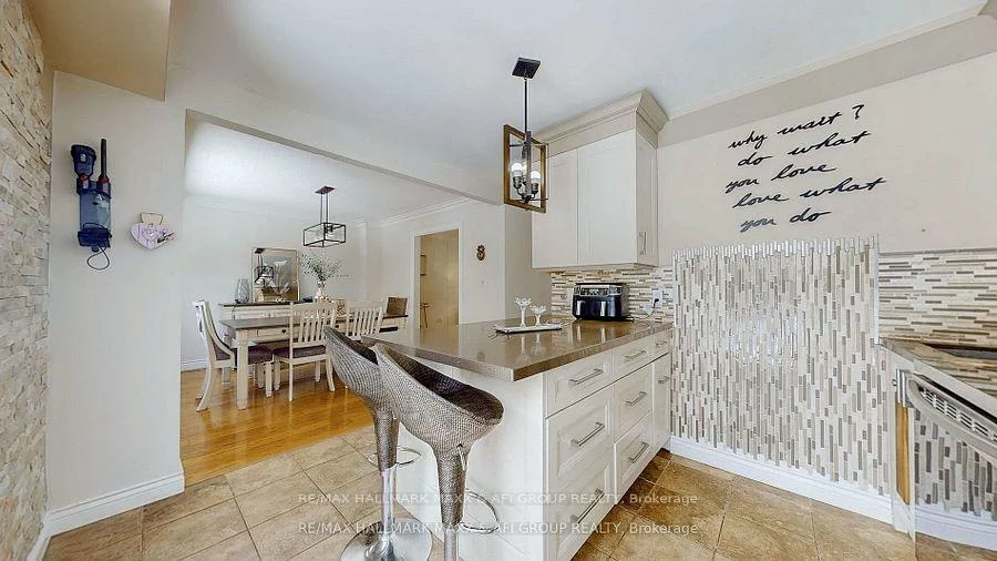 25, Sandusky, Aurora Highlands, Aurora