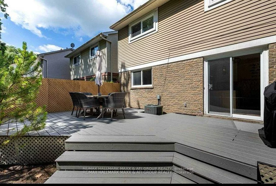 25, Sandusky, Aurora Highlands, Aurora