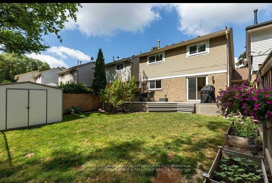 25, Sandusky, Aurora Highlands, Aurora