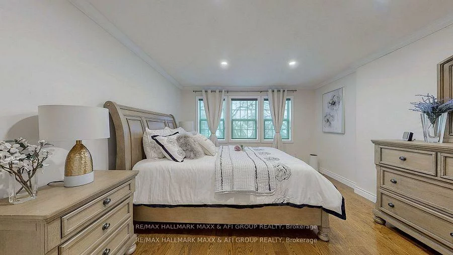 25, Sandusky, Aurora Highlands, Aurora