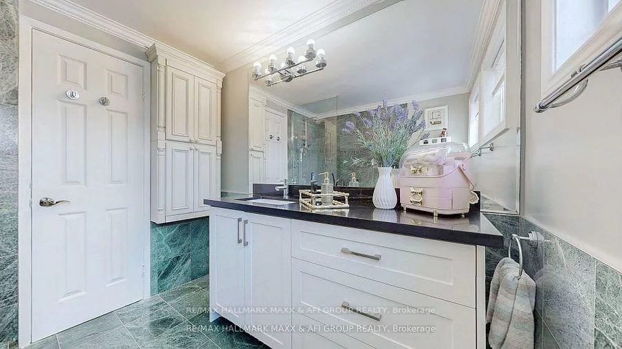 25, Sandusky, Aurora Highlands, Aurora