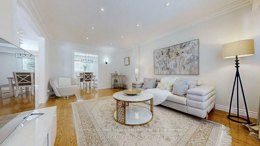 25, Sandusky, Aurora Highlands, Aurora