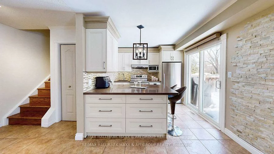 25, Sandusky, Aurora Highlands, Aurora