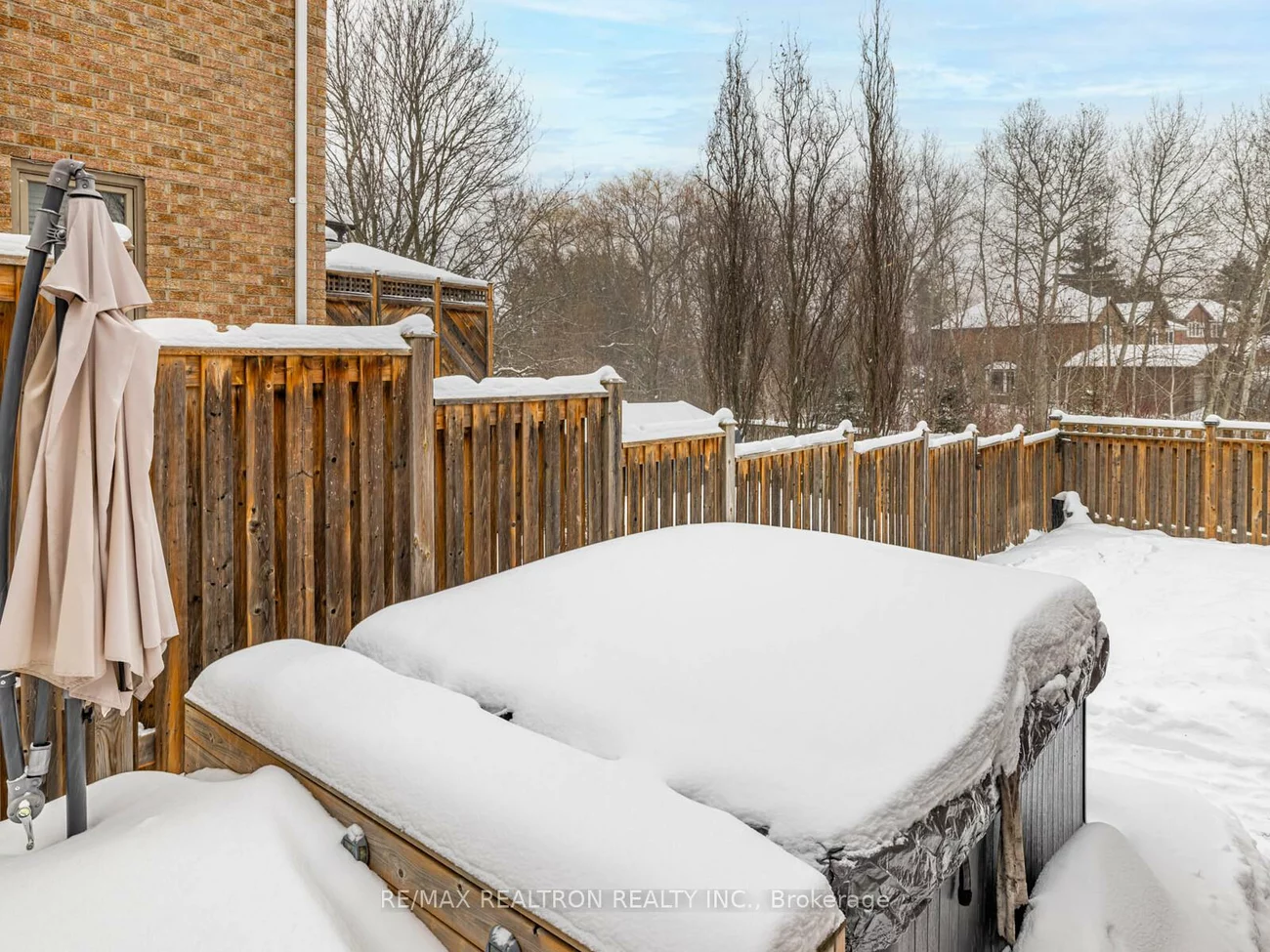 22, Willis, Aurora Highlands, Aurora