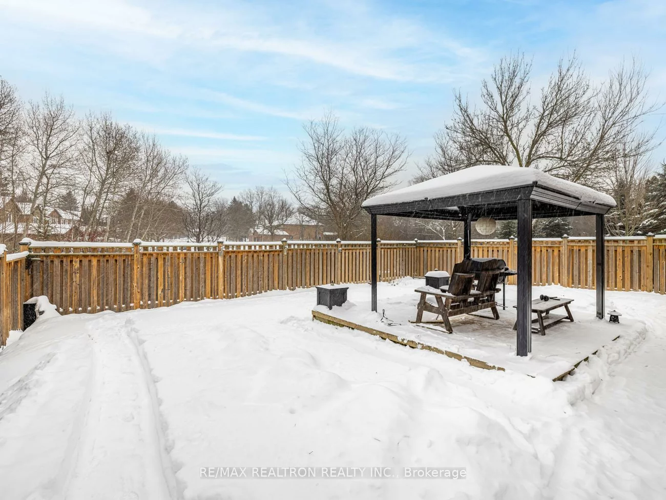 22, Willis, Aurora Highlands, Aurora