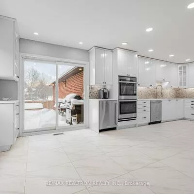 22, Willis, Aurora Highlands, Aurora