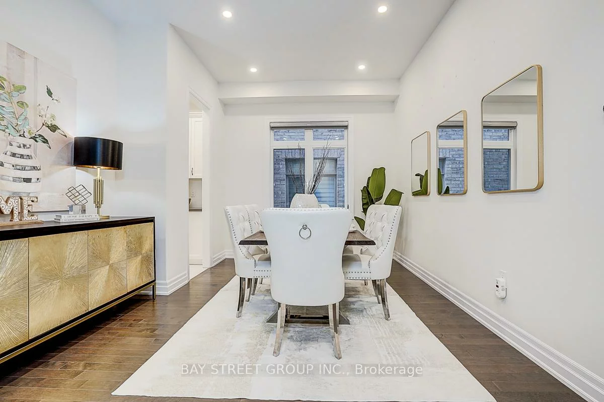 16, Botelho, Bayview Southeast, Aurora