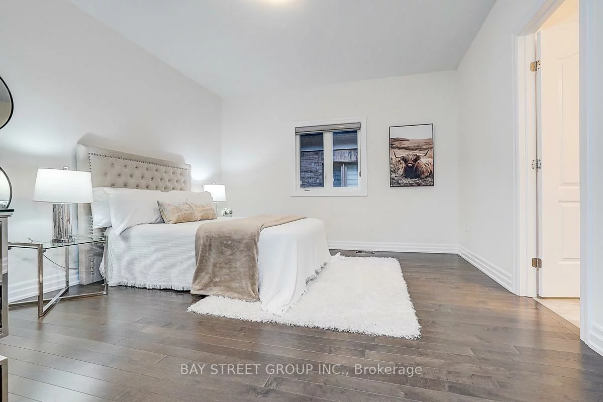 16, Botelho, Bayview Southeast, Aurora