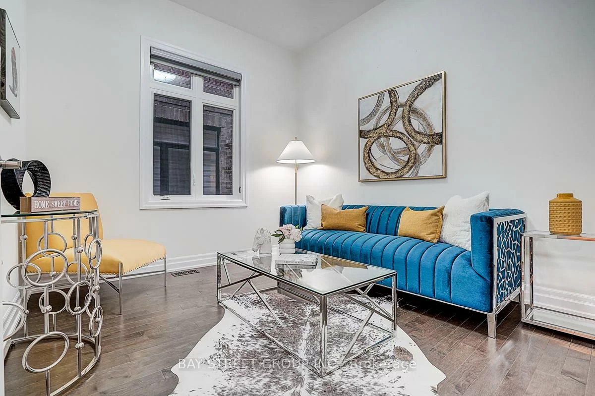 16, Botelho, Bayview Southeast, Aurora