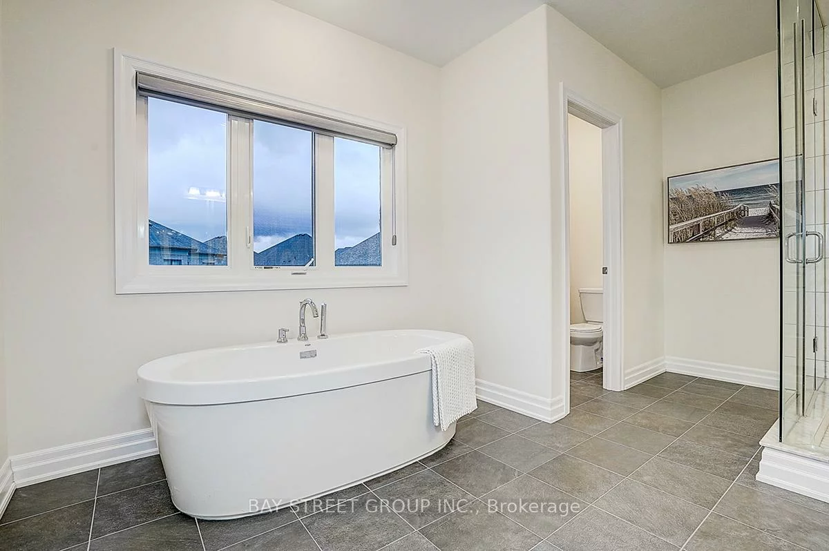 16, Botelho, Bayview Southeast, Aurora