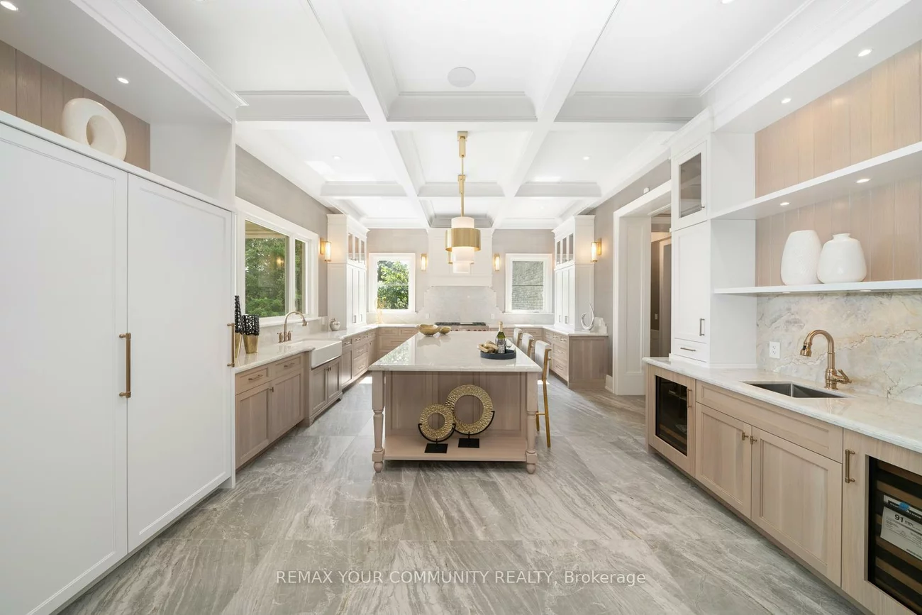 130, St. John's, Aurora Village, Aurora