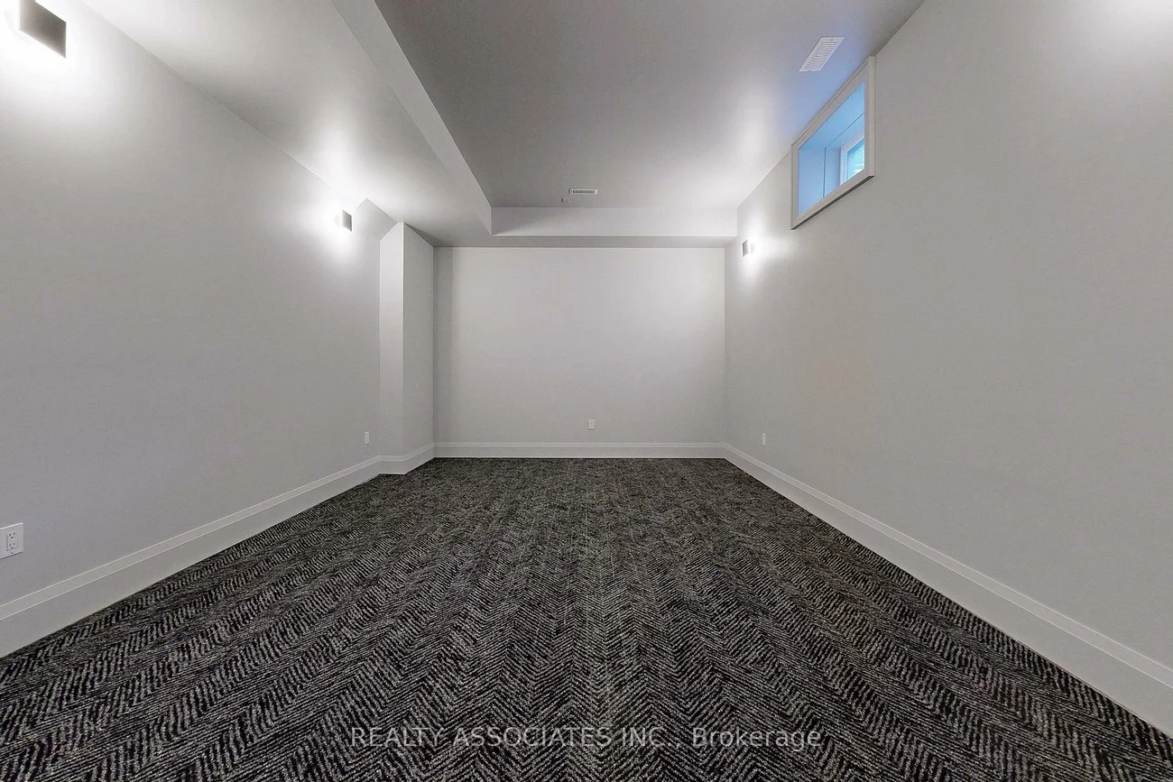 32, Cossar, Aurora Highlands, Aurora