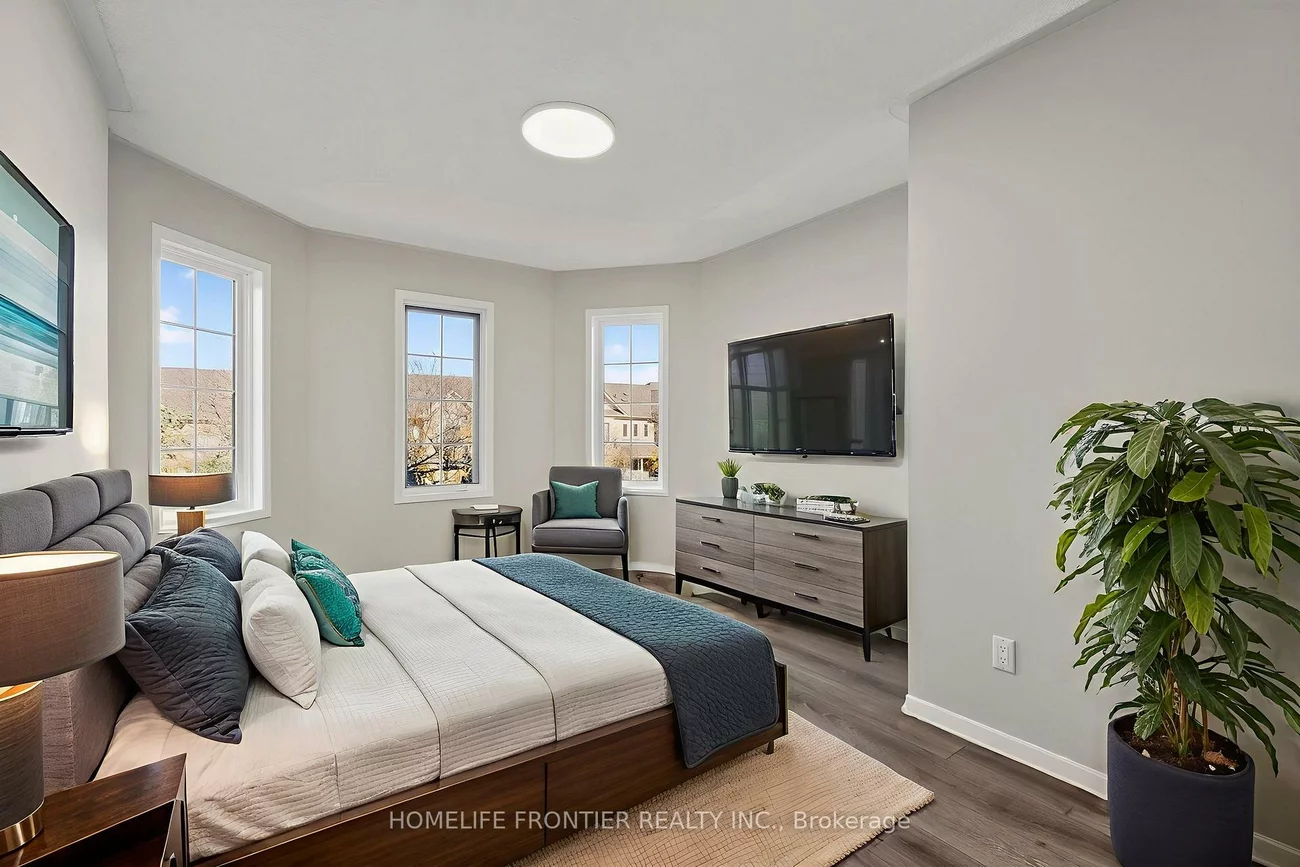 19, Bowler, Bayview Wellington, Aurora