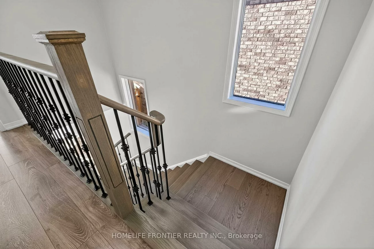 19, Bowler, Bayview Wellington, Aurora