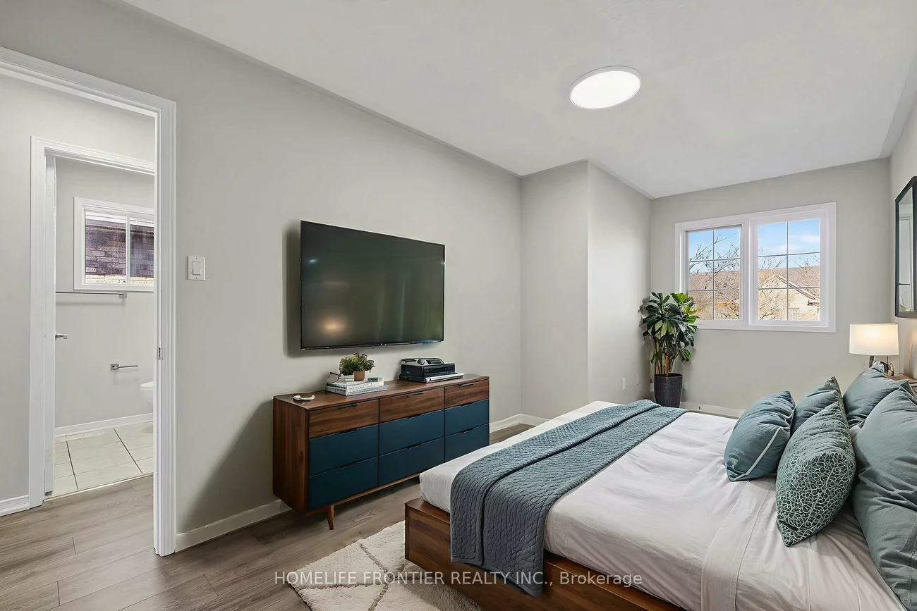 19, Bowler, Bayview Wellington, Aurora