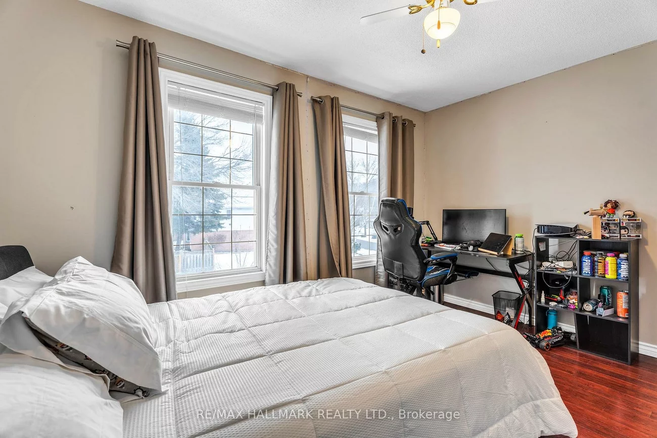 235, Kemano, Aurora Heights, Aurora