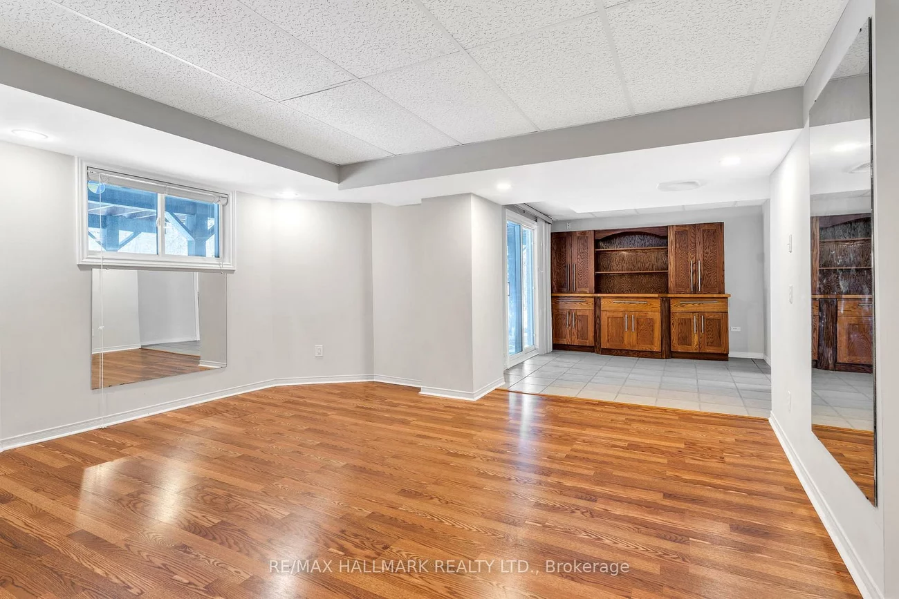 235, Kemano, Aurora Heights, Aurora