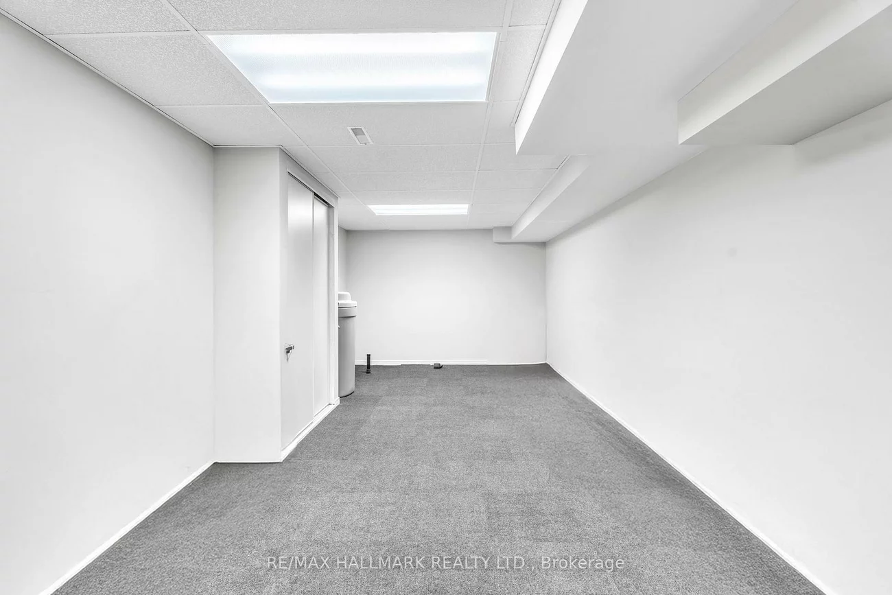 235, Kemano, Aurora Heights, Aurora