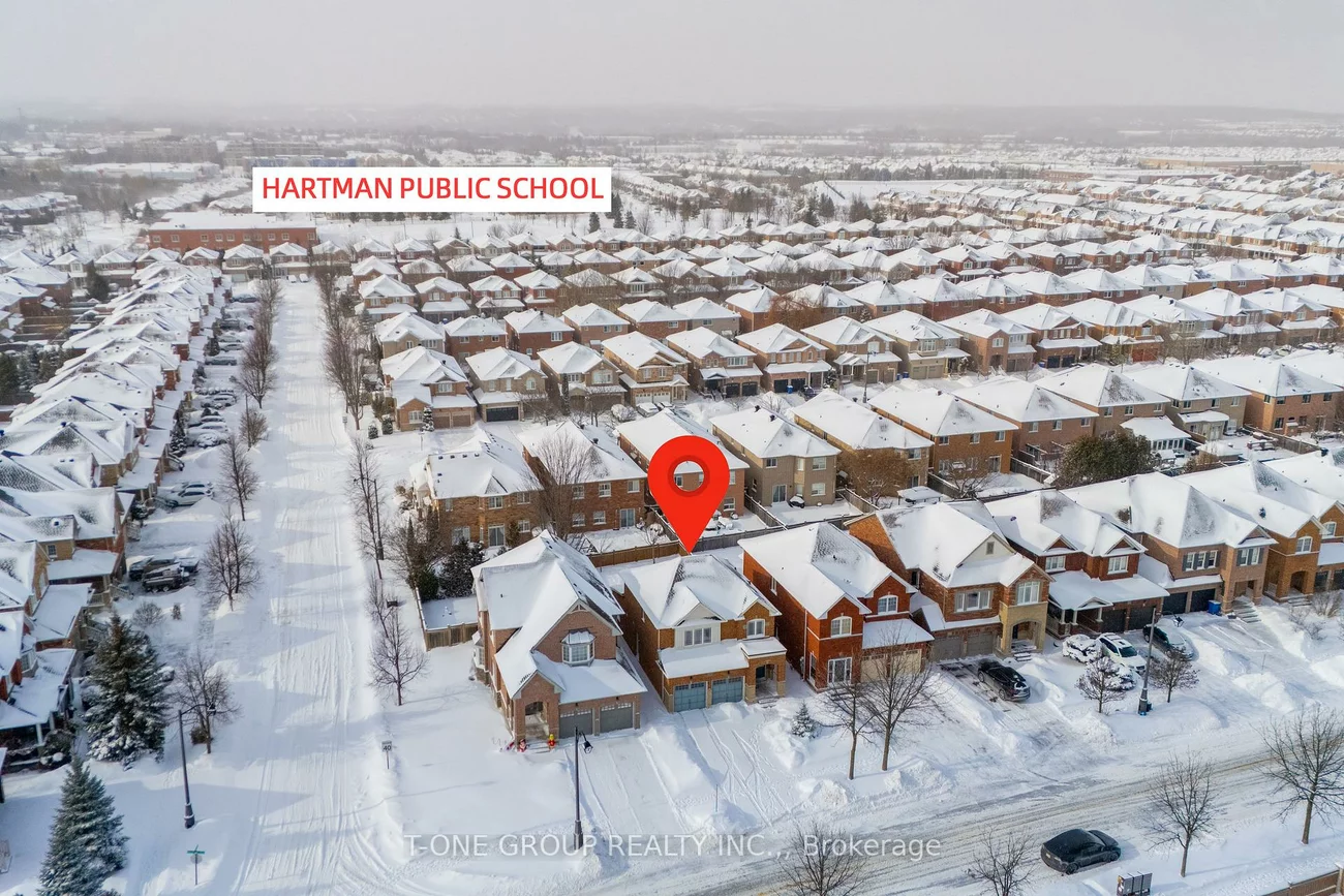 156, Mavrinac, Bayview Northeast, Aurora