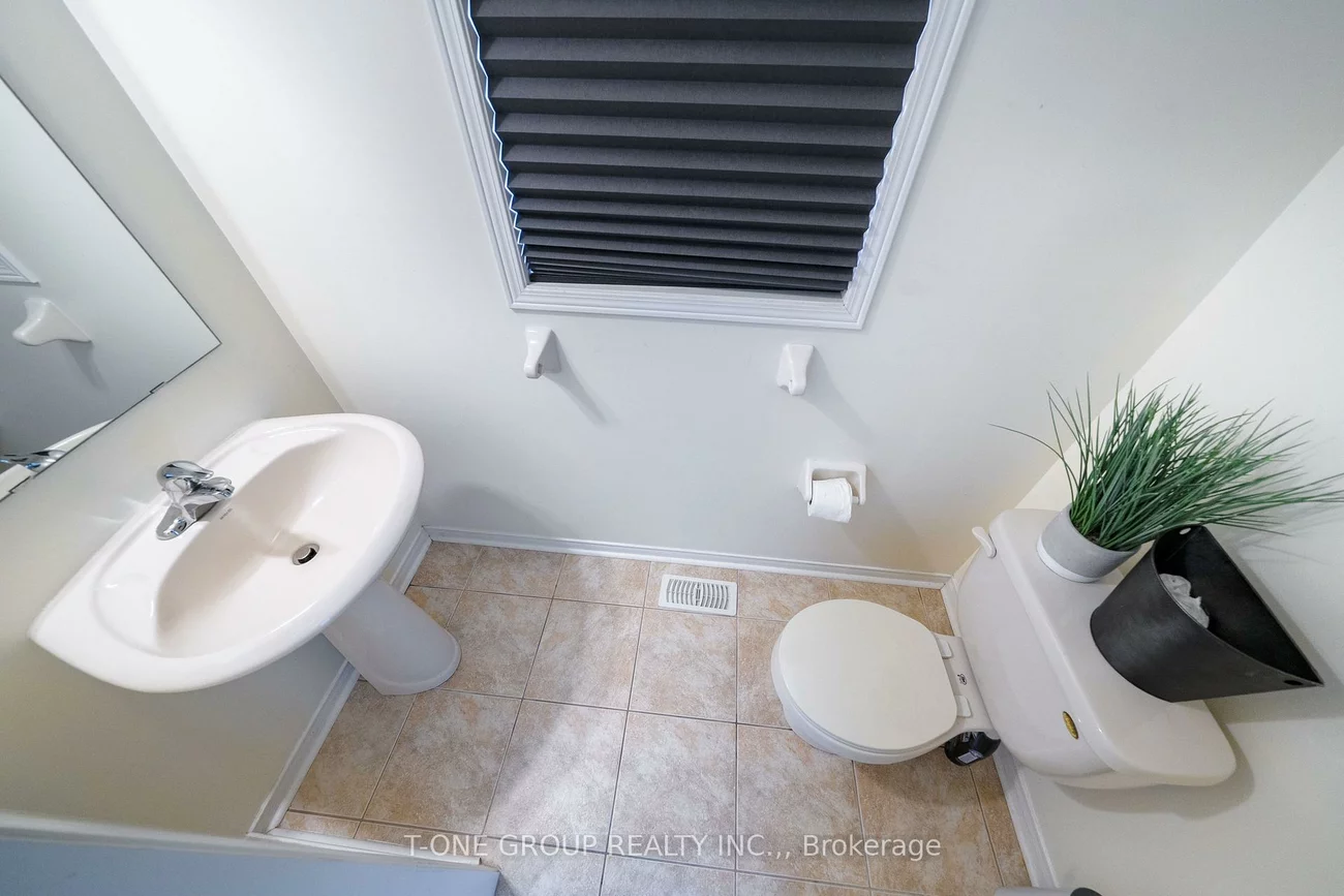 156, Mavrinac, Bayview Northeast, Aurora