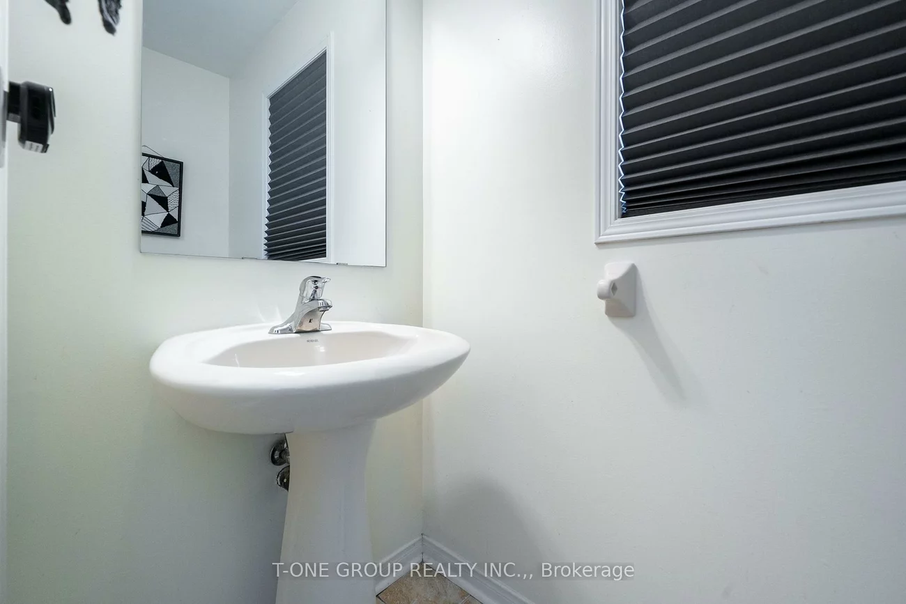 156, Mavrinac, Bayview Northeast, Aurora