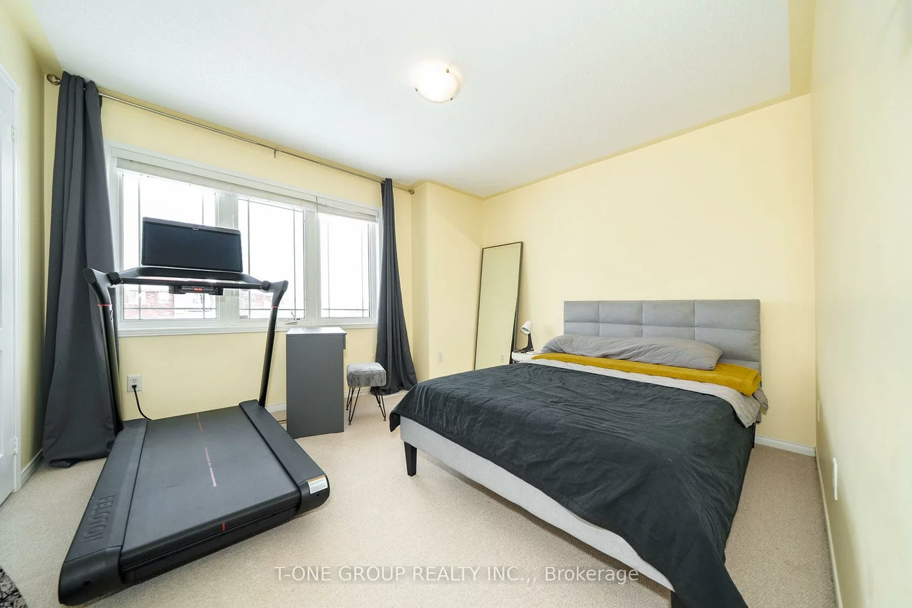 156, Mavrinac, Bayview Northeast, Aurora