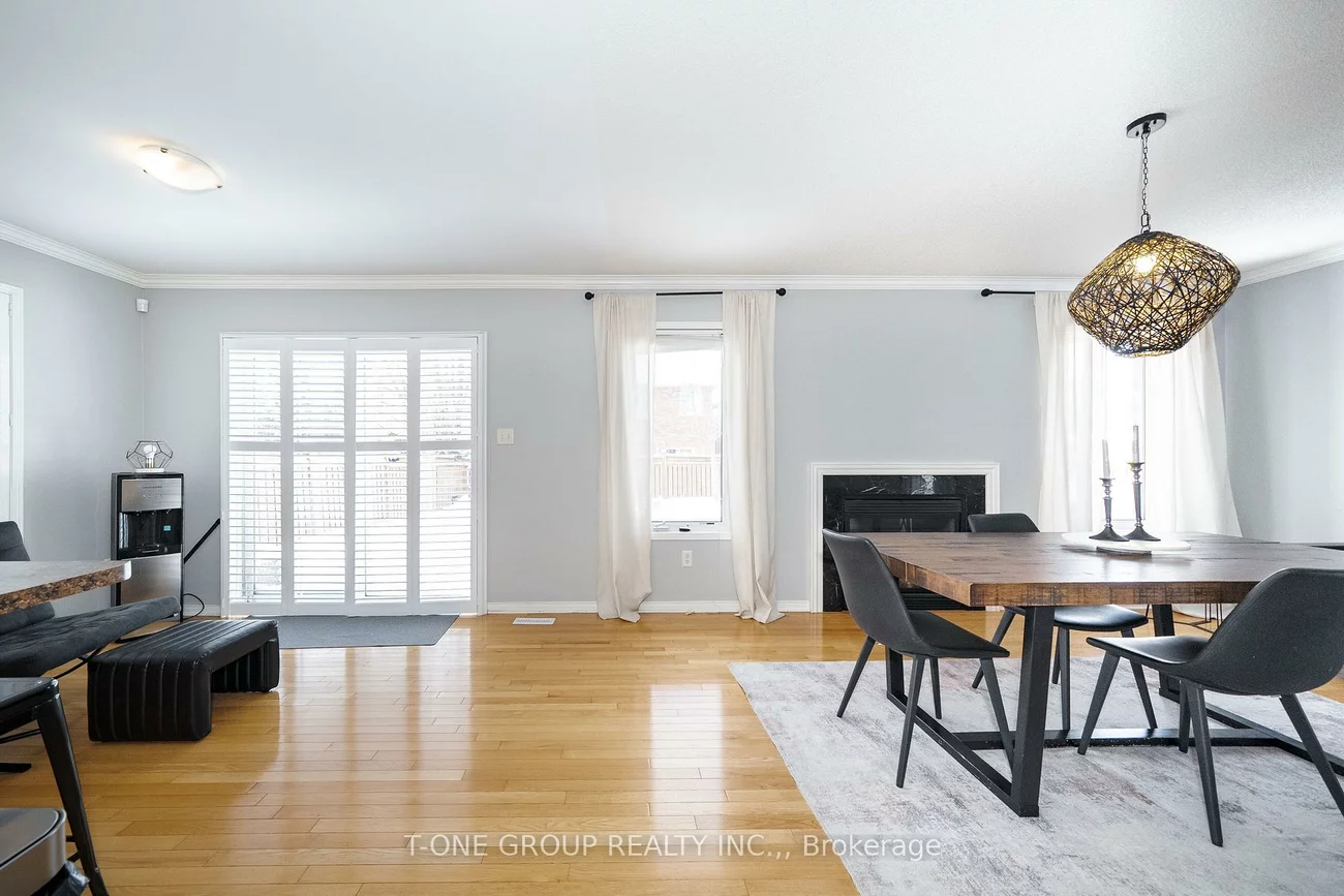 156, Mavrinac, Bayview Northeast, Aurora