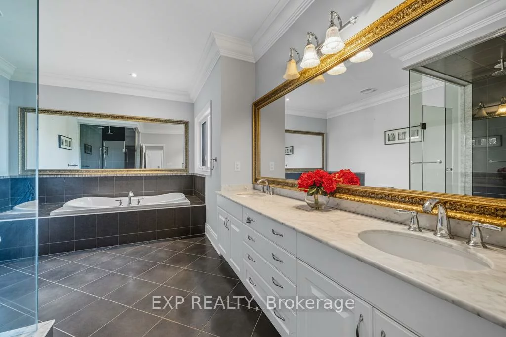 22, Longthorpe, Bayview Southeast, Aurora