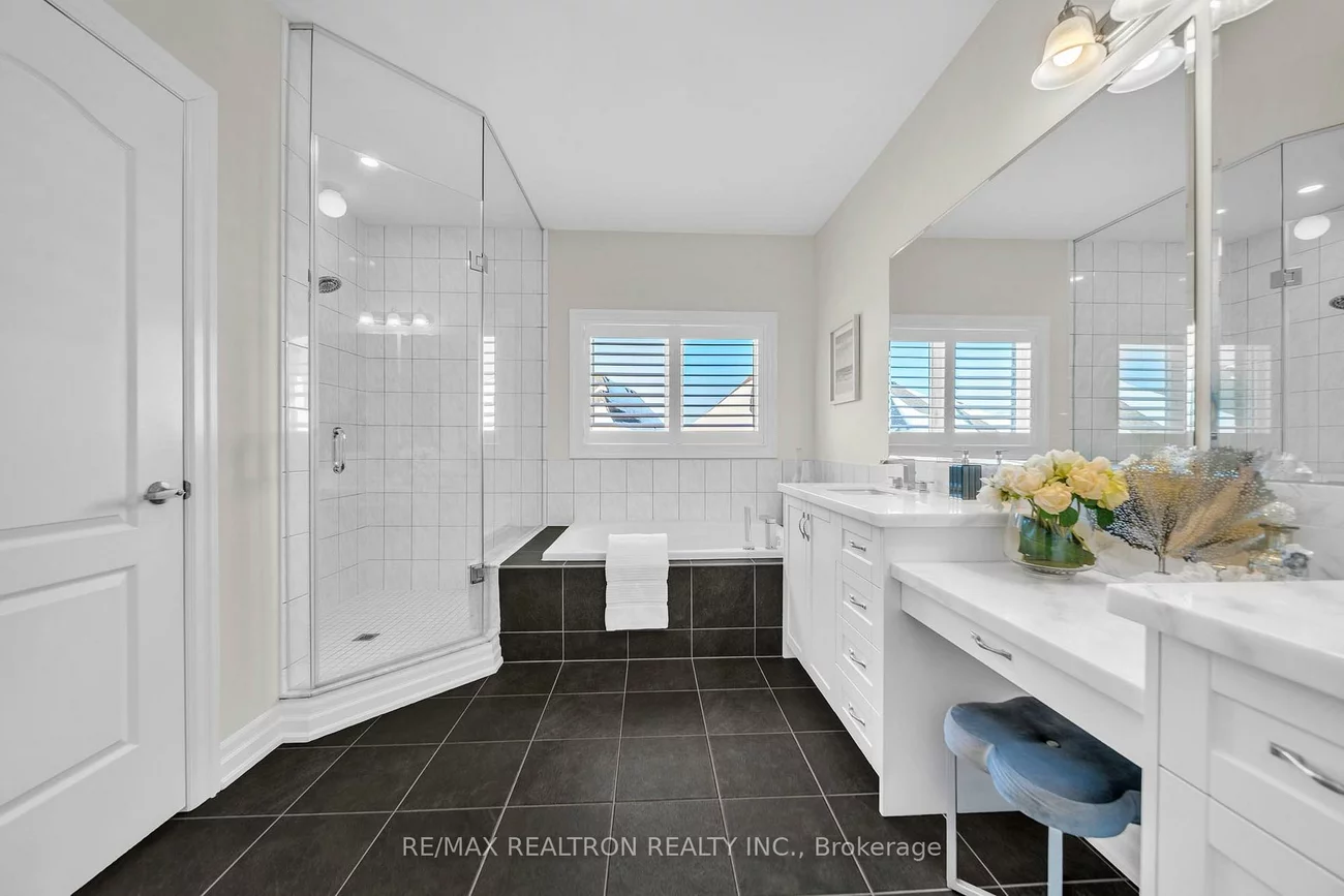 11, Botelho, Bayview Southeast, Aurora