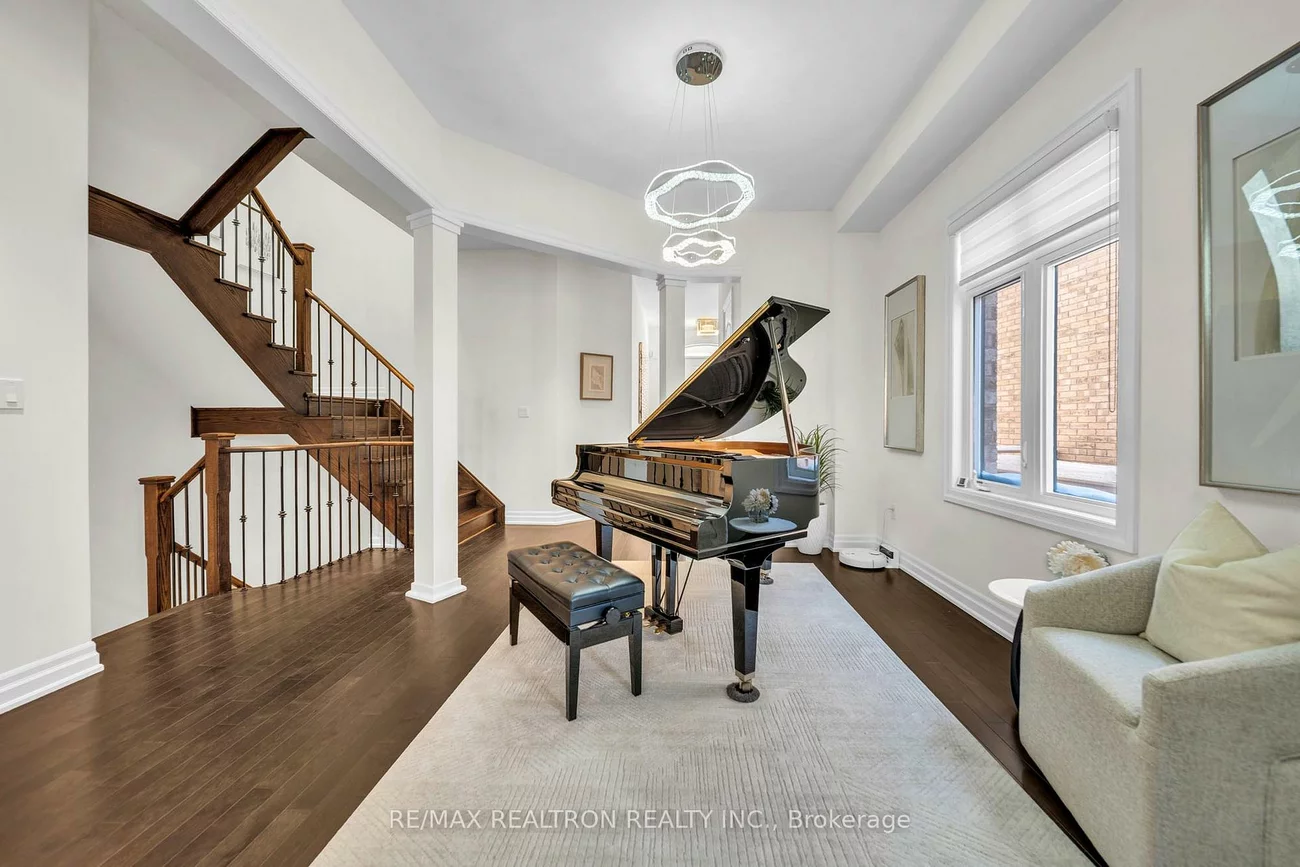 11, Botelho, Bayview Southeast, Aurora