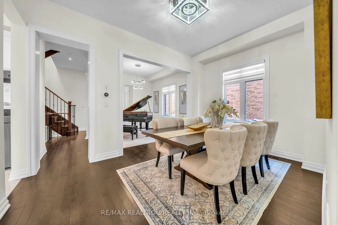 11, Botelho, Bayview Southeast, Aurora