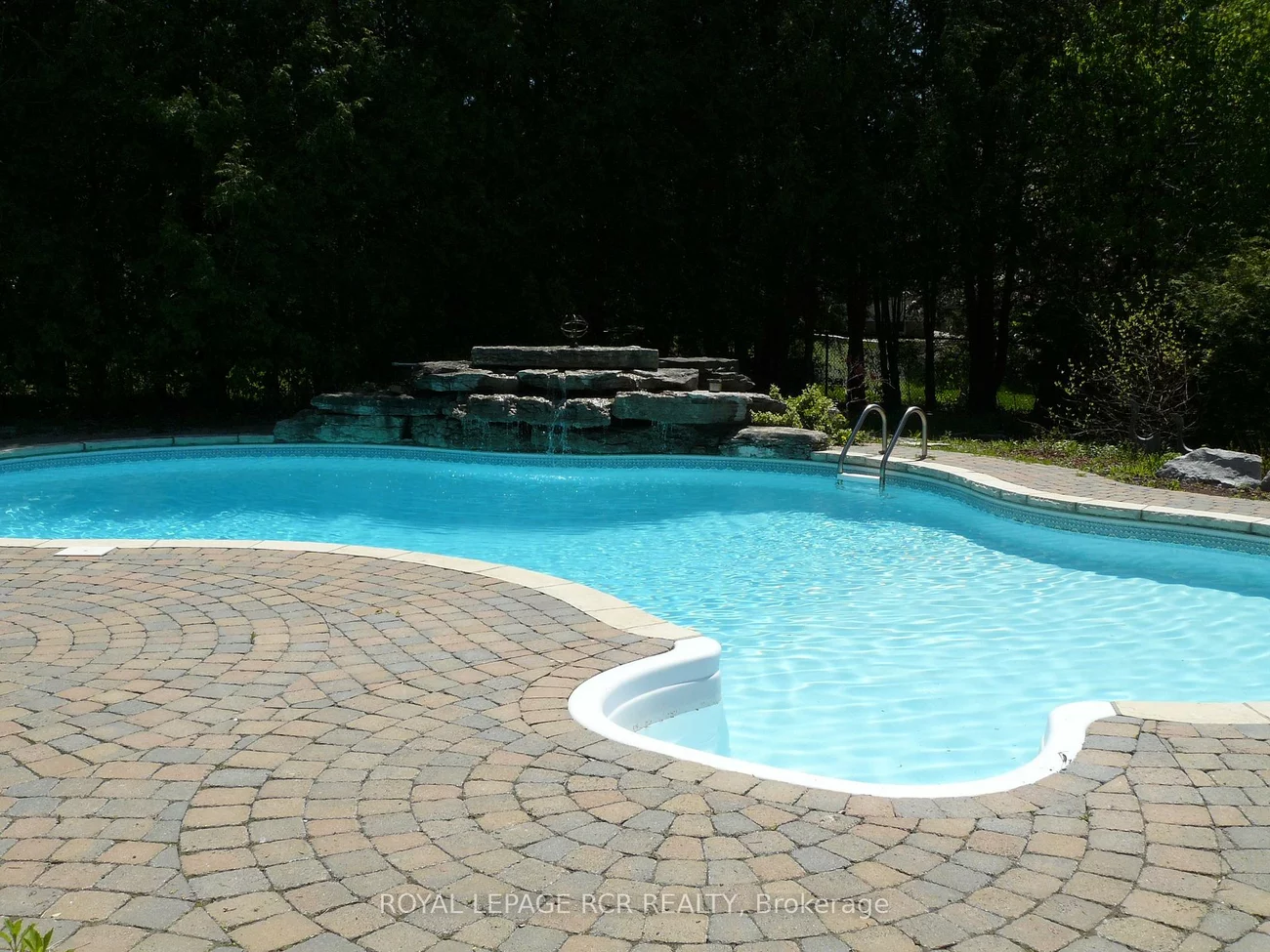 117, Tyler, Aurora Village, Aurora