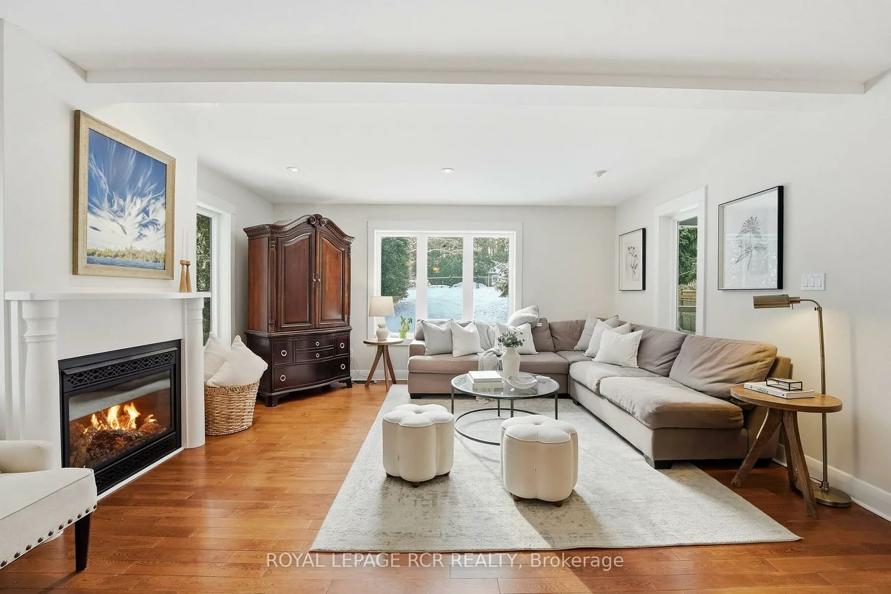 117, Tyler, Aurora Village, Aurora