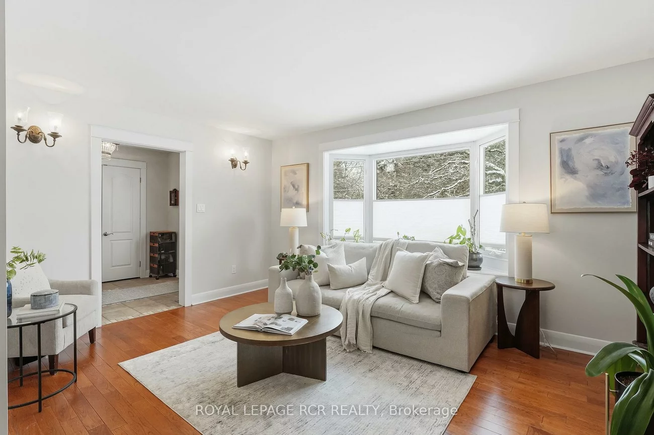 117, Tyler, Aurora Village, Aurora